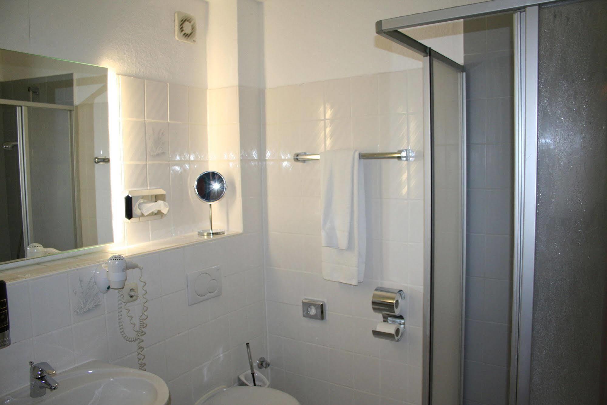 Landhotel Gross Schneer Hof Friedland  외부 사진